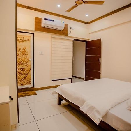 Appartamento Kv By Halcyon Traveltech Anachal Esterno foto