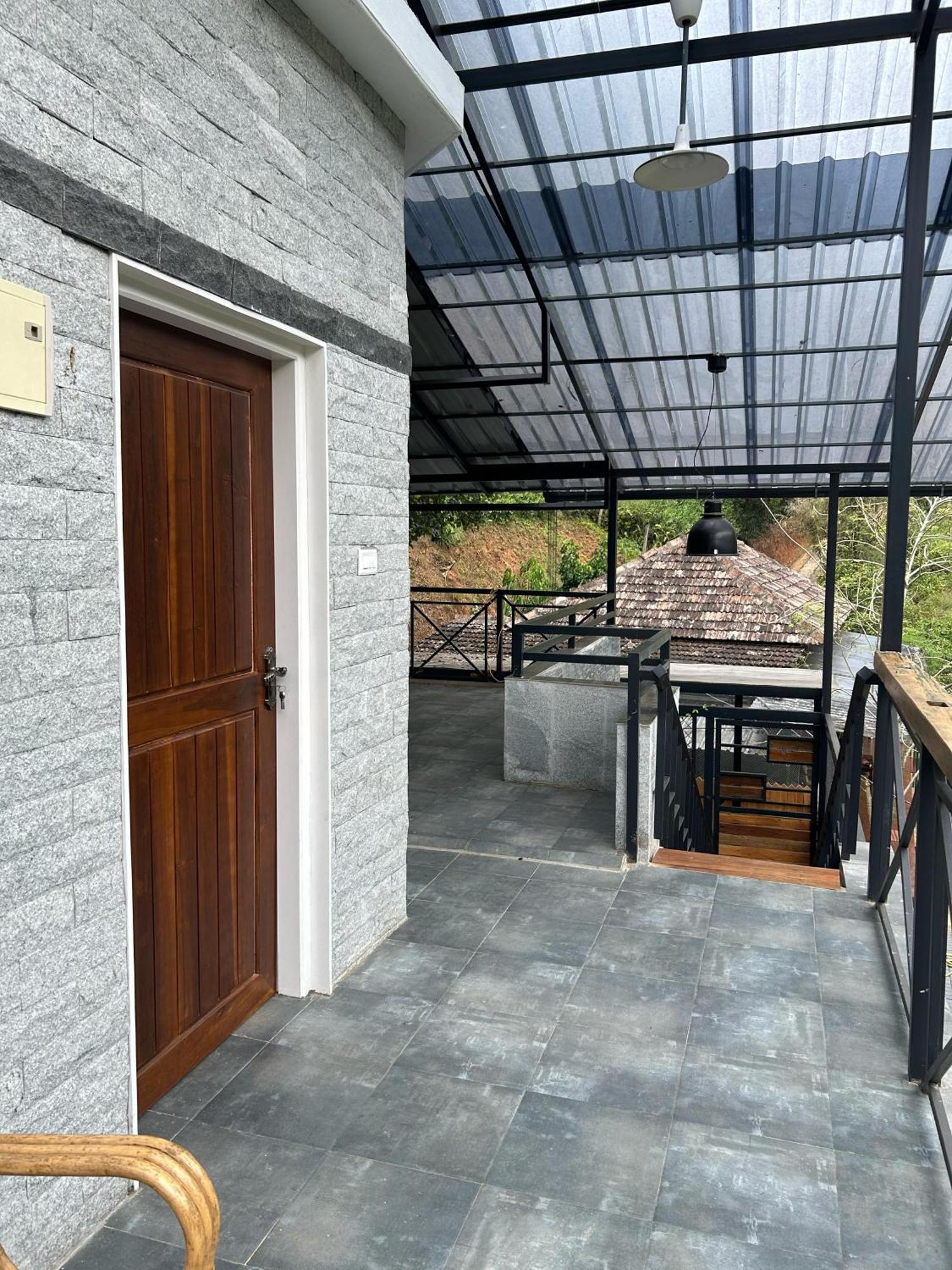 Appartamento Kv By Halcyon Traveltech Anachal Esterno foto