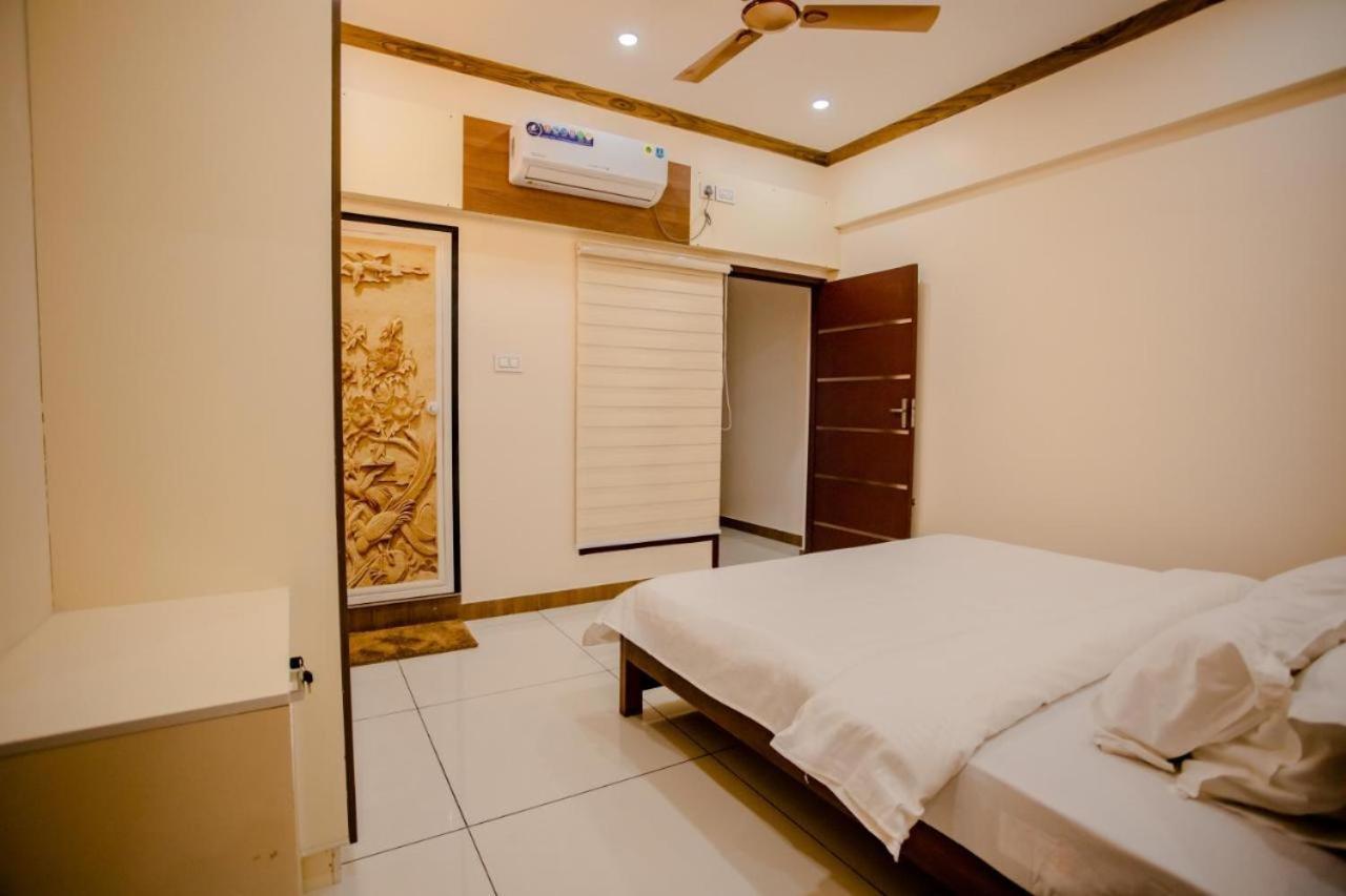 Appartamento Kv By Halcyon Traveltech Anachal Esterno foto